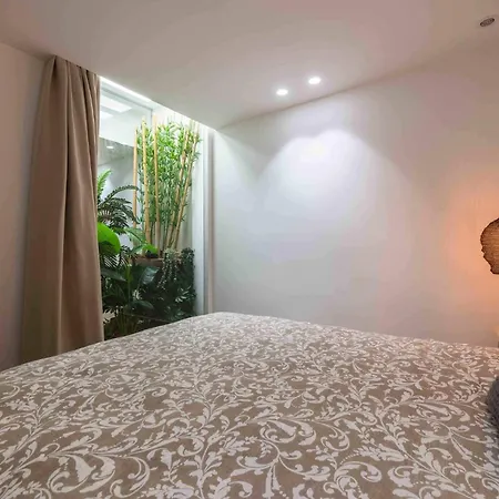 شقة Downtown 3-bedroom Luxury البوفيرا