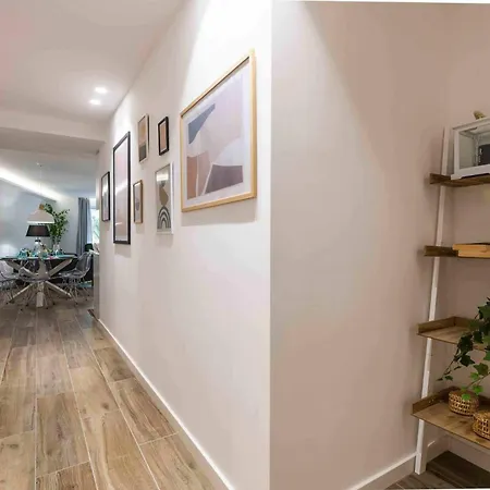 Downtown 3-bedroom Luxury شقة البوفيرا