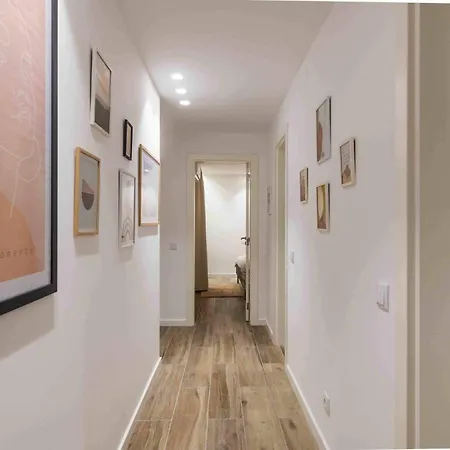 Downtown 3-bedroom Luxury Apartamento *
