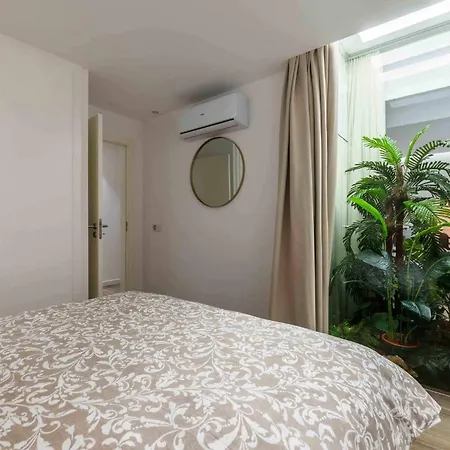 Downtown 3-bedroom Luxury *