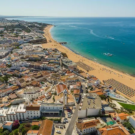 Downtown 3-bedroom Luxury * Albufeira