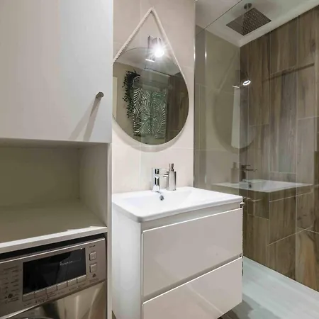 Downtown 3-bedroom Luxury * 阿尔布费拉